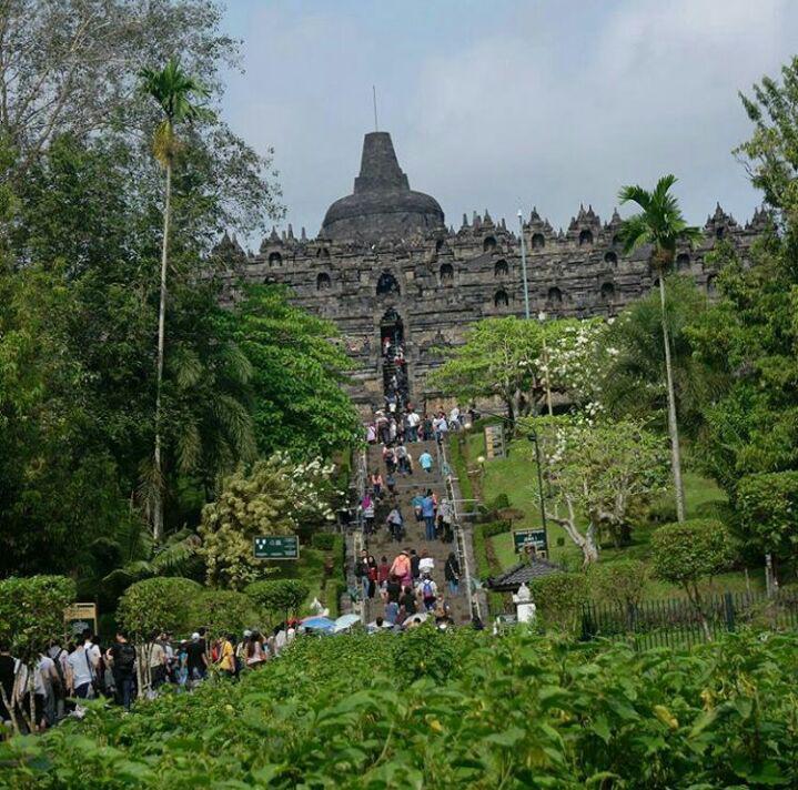 Paket Wisata 1